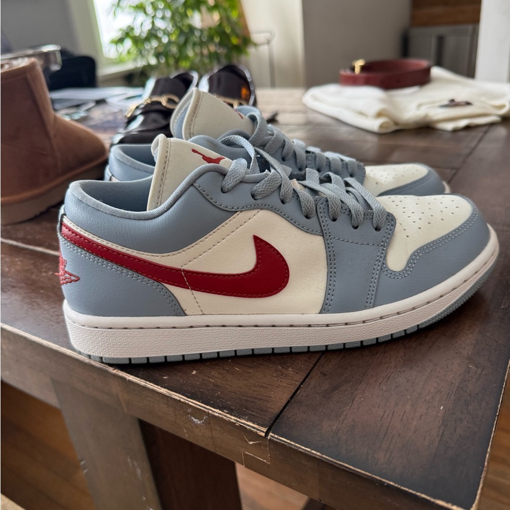 Nike Air Jordan Dunk Low - Picture 4 of 4